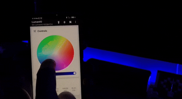 GIF where the Android application change color without delay